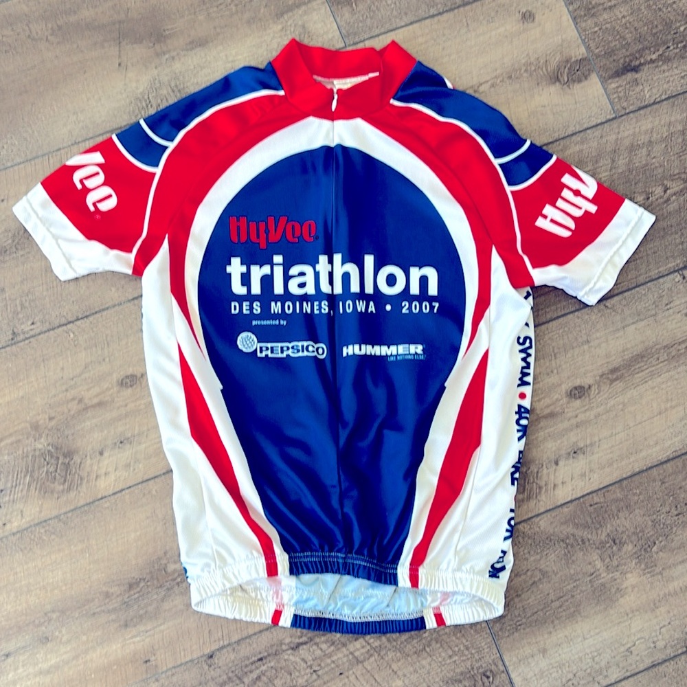 Men’s Medium triathlon jersey